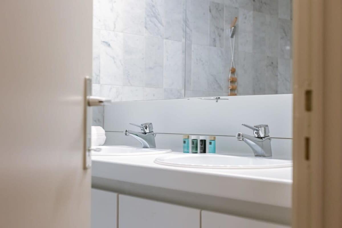 Huswell - Authentic Apartment With Terraces And Parking Knokke-Heist Luaran gambar